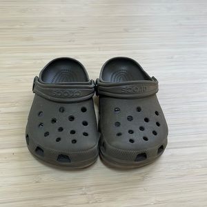 EUC Brown Crocs, Little Kids Size 6